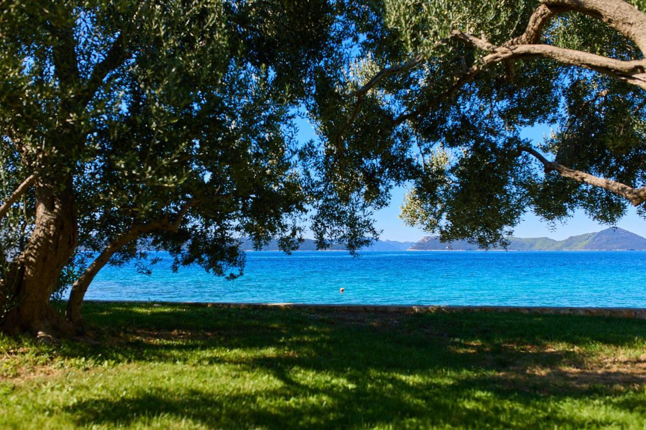 Hedera Estate, Villa Hedera XV سلانو المظهر الخارجي الصورة